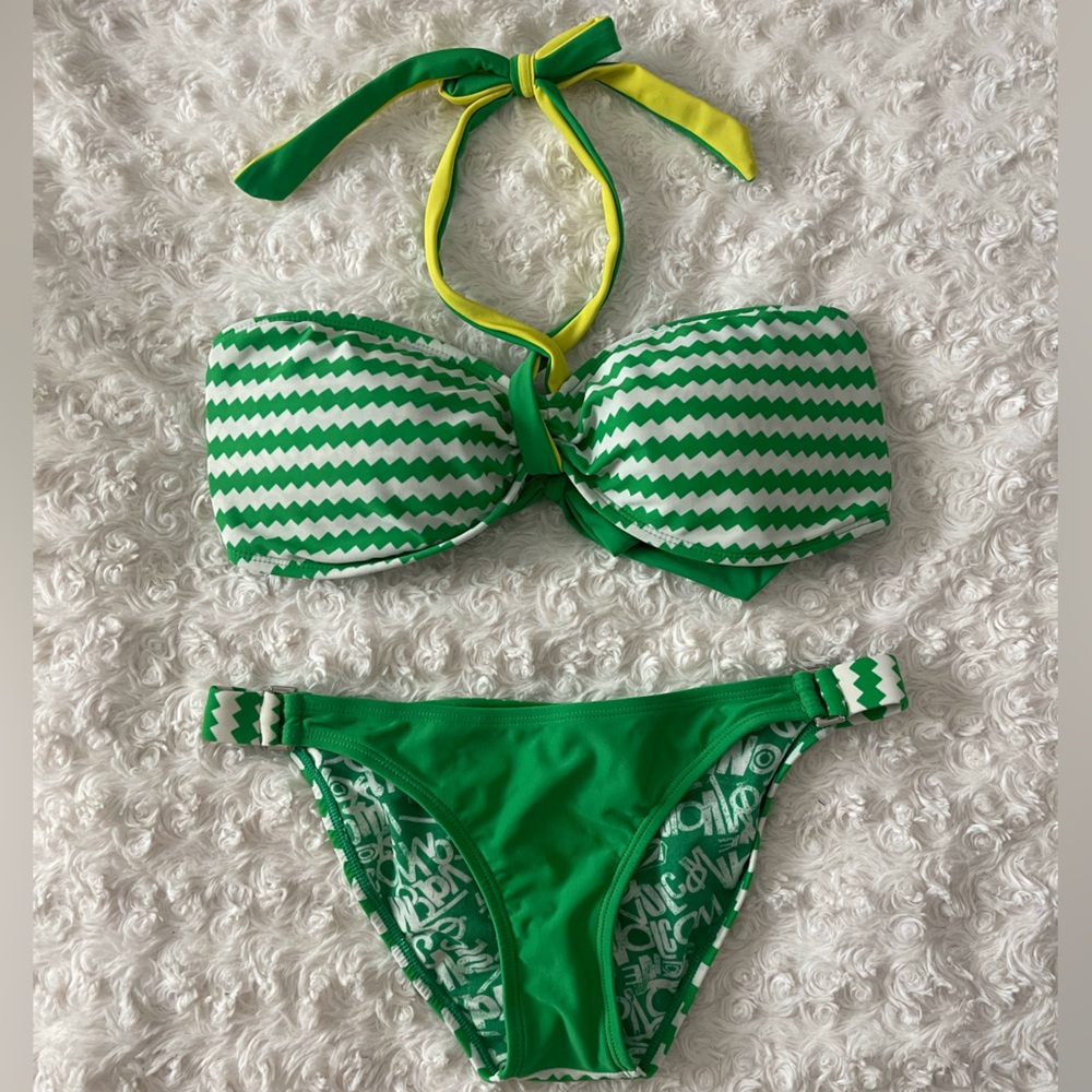 Volcom Miami Beach Bikini Top & Bottom Set Sz S/M